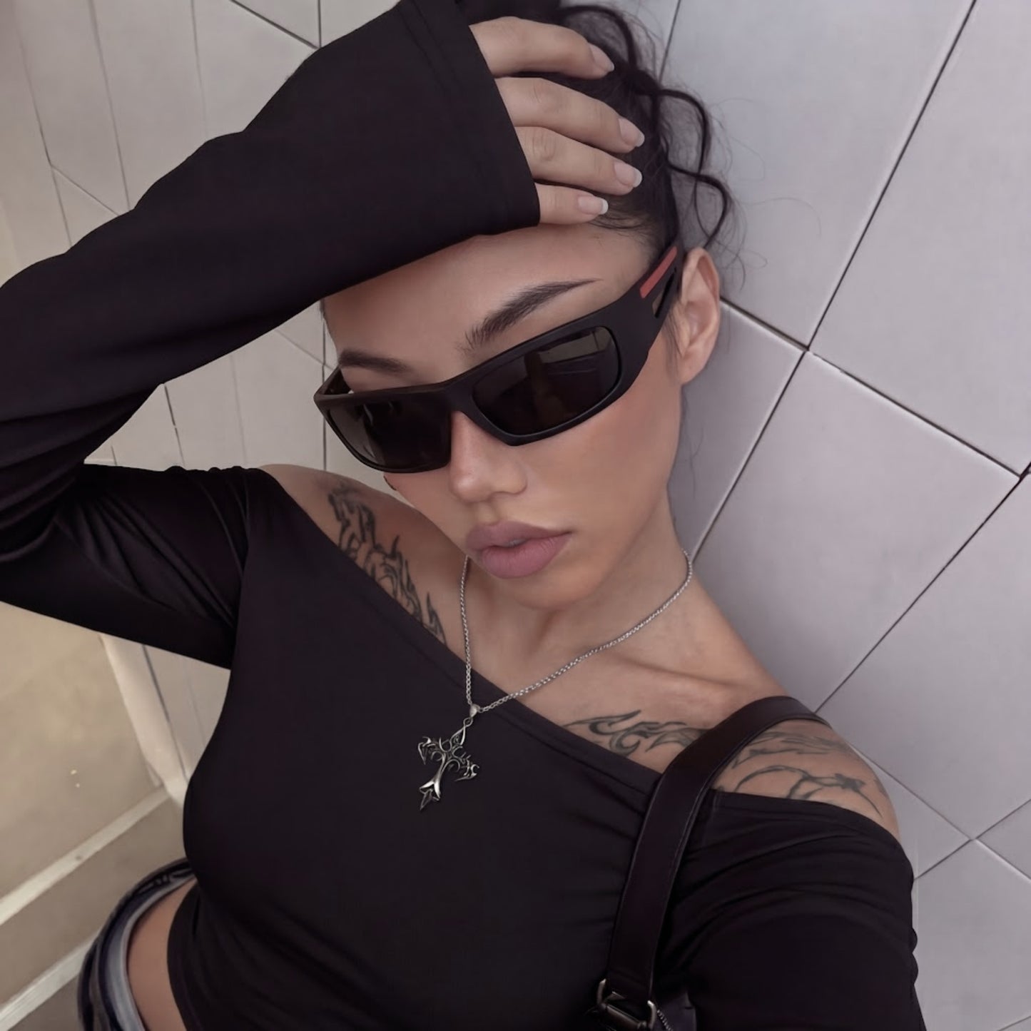 OBSIDIAN FLAME – NECKLACE