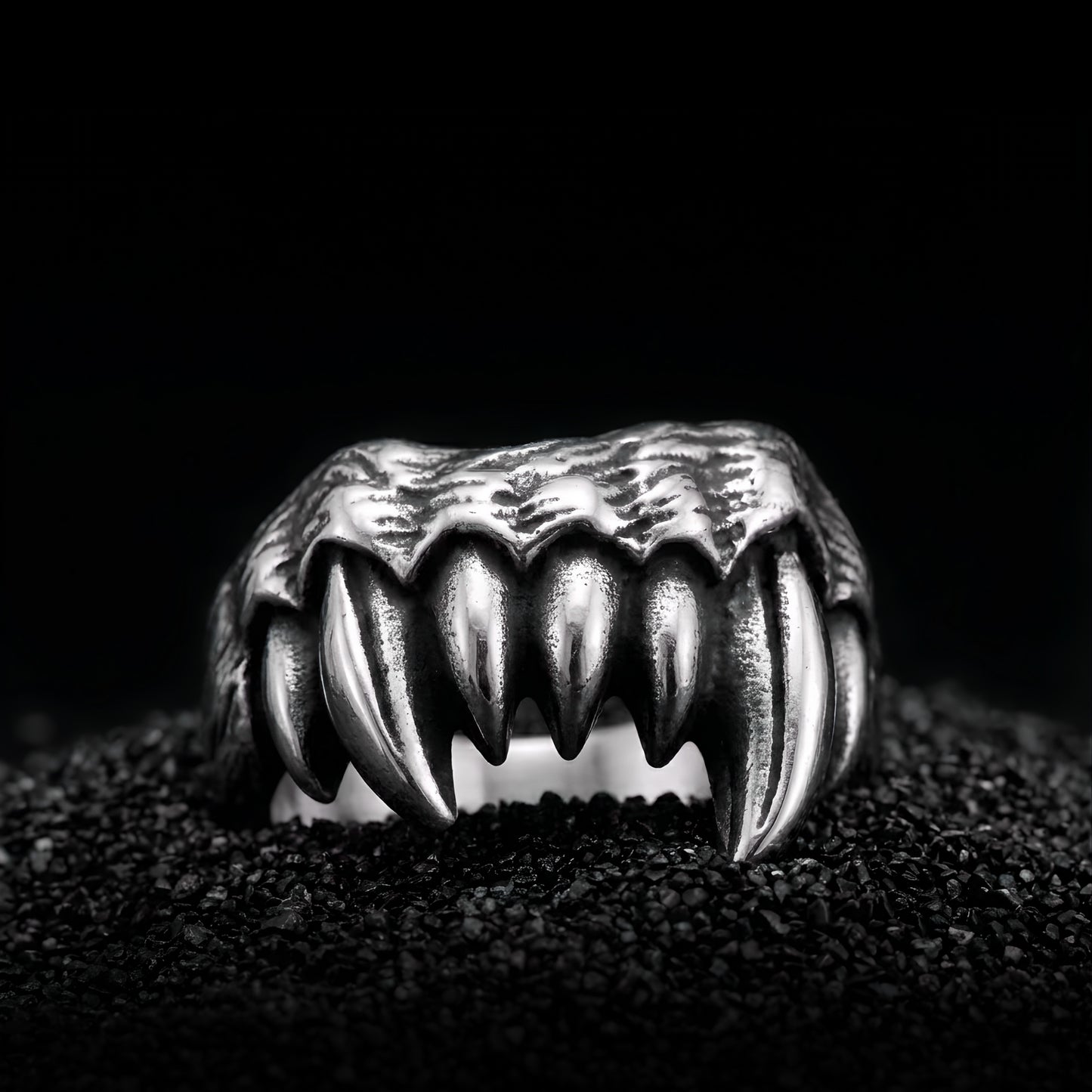 Fang – Ring