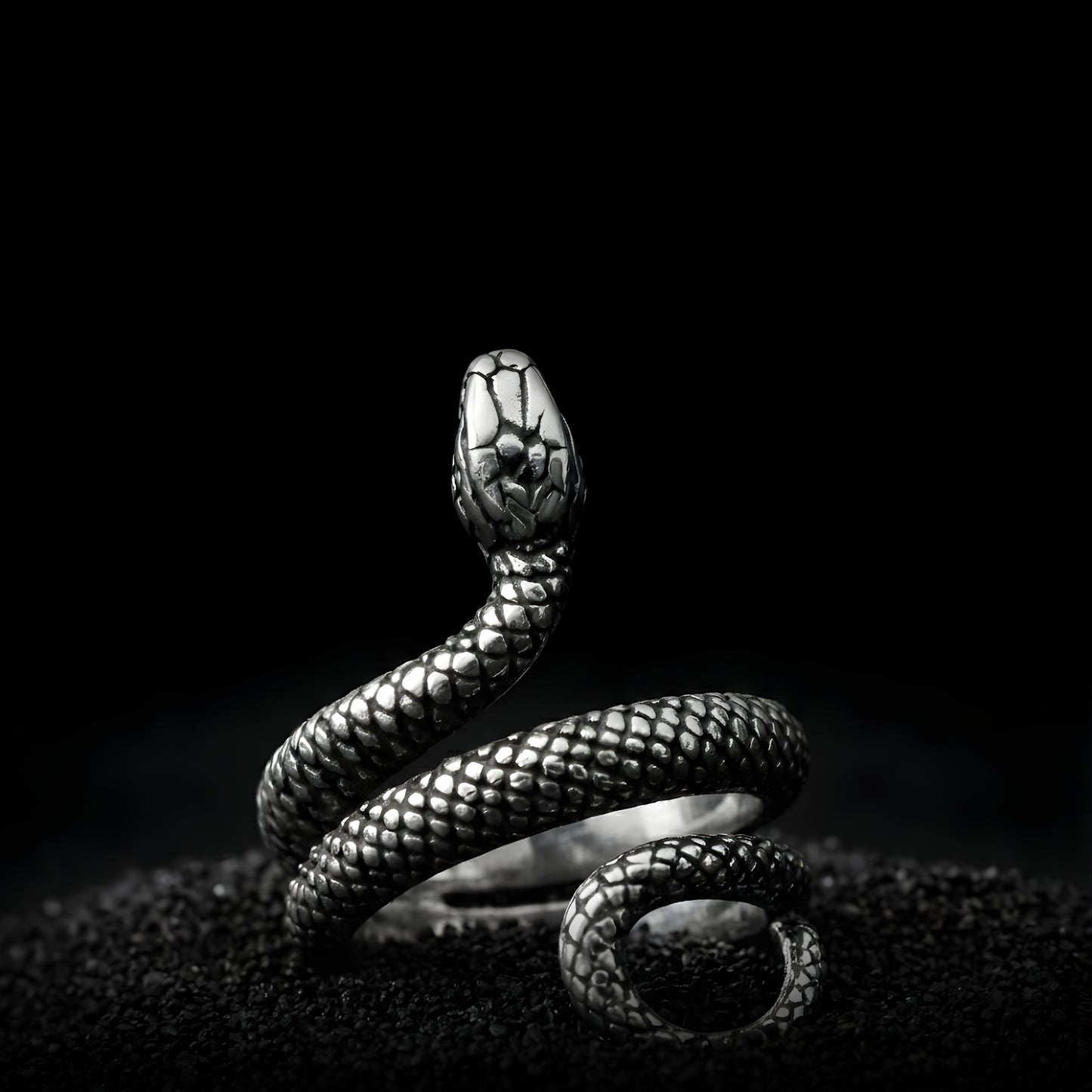 Black Serpent – Ring