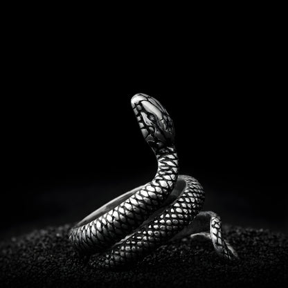 Black Serpent – Ring