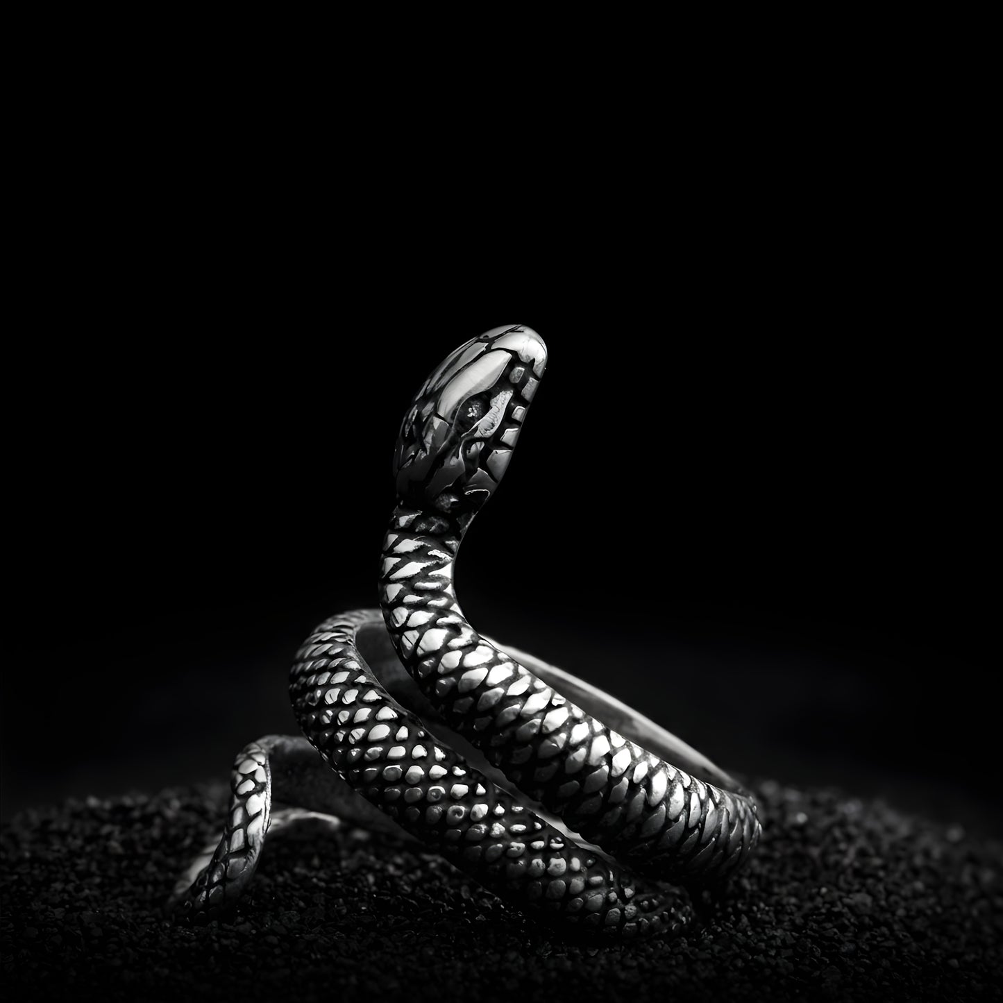 Black Serpent – Ring