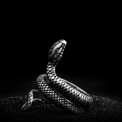Black Serpent – Ring