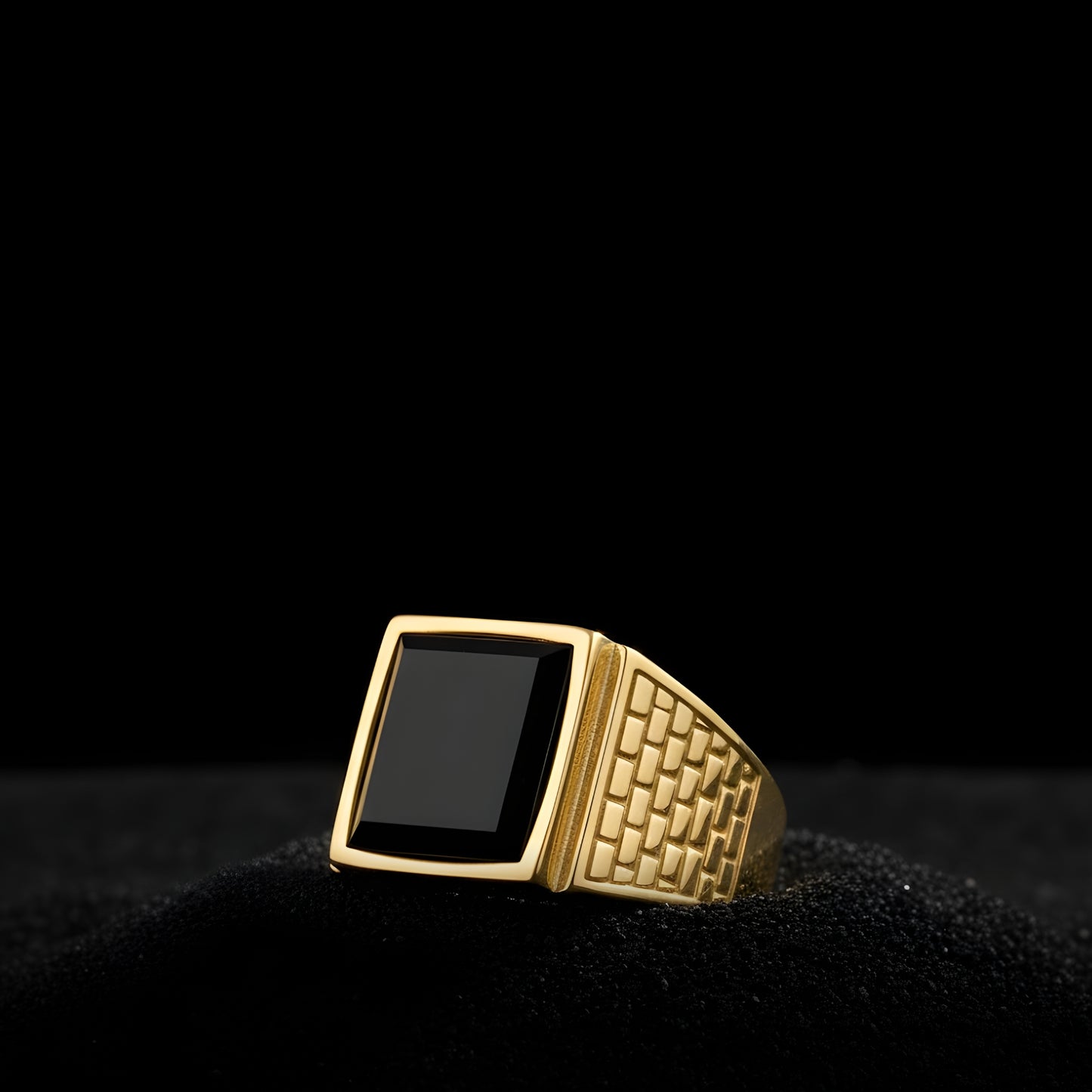 Black Crown – Ring