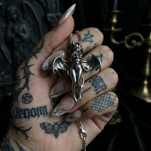 ABYSS WING – NECKLACE