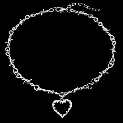 Barbed Heart – Necklace